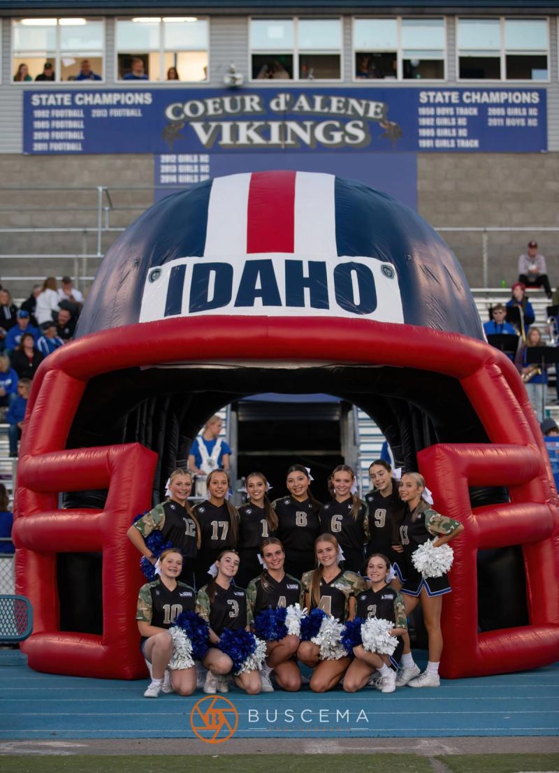 Coeur D’Alene Vikings Varsity Football vs Woodinville photo 3