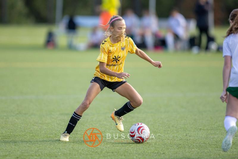 Sting 13G Academy player dribbling the ball