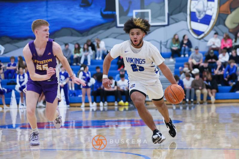 Lewiston @ Coeur d'Alene Boy's Varsity Basketball photo 8