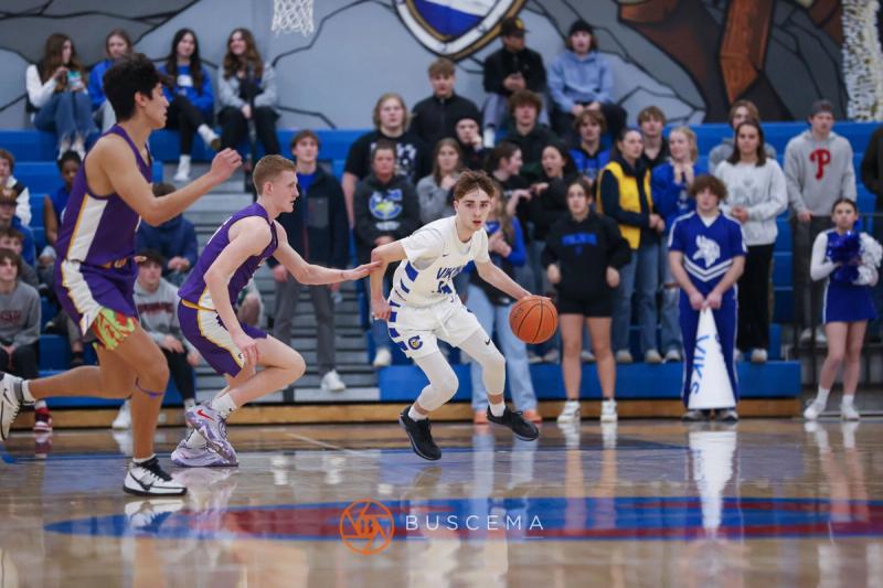 Lewiston @ Coeur d'Alene Boy's Varsity Basketball photo 18