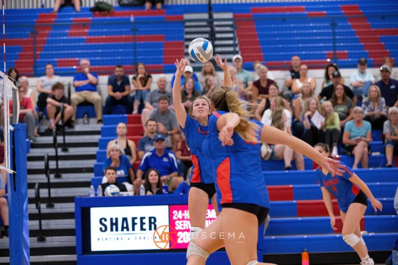 Coeur d'Alene Vikings Varsity Volleyball vs Post Falls Trojans 9/6/22 photo 13