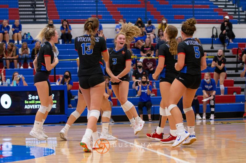 Lewiston @ Coeur d'Alene Volleyball photo 6