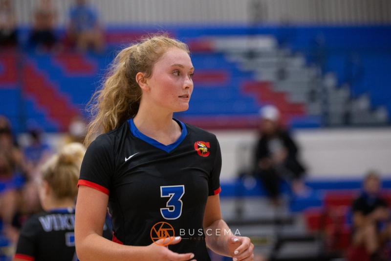 Lewiston @ Coeur d'Alene Volleyball photo 4