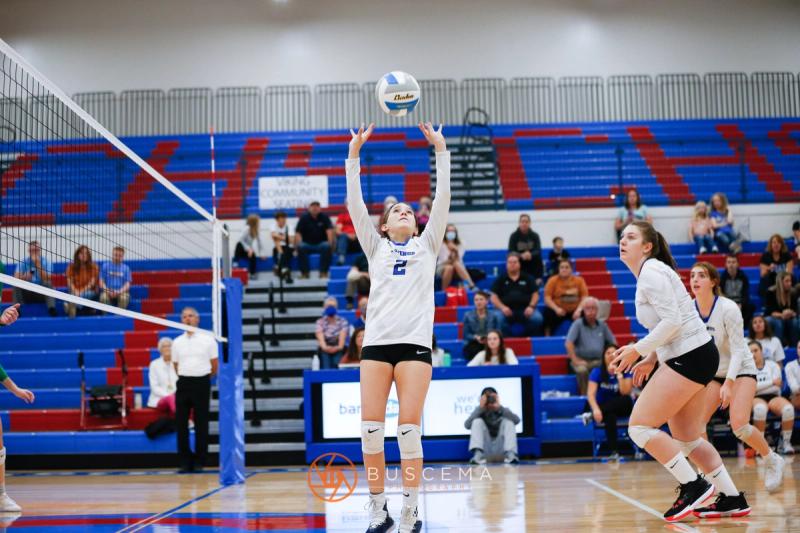 Lakeland @ Coeur d'Alene Girls JV Volleyball photo 10