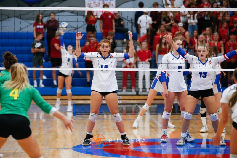 Lakeland @ Coeur d'Alene Girls Volleyball photo 77