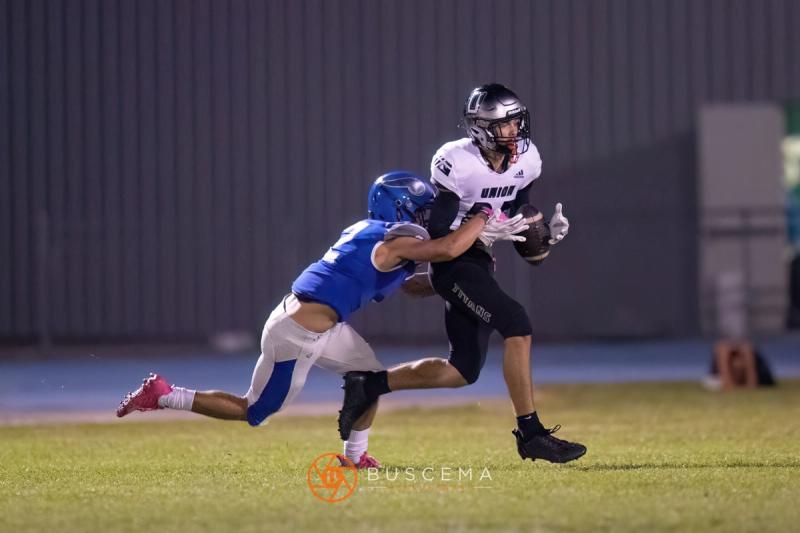 Coeur d’Alene Vikings Varsity Football vs Union Titans photo 13