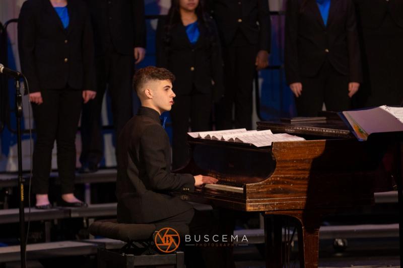 Coeur d'Alene Choir Performance photo 10