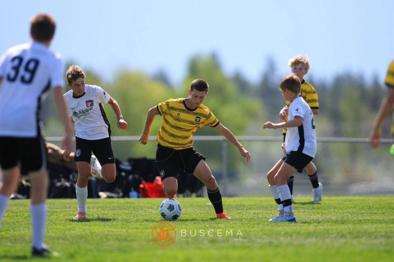 Sting 11B Premier v Strikers FC B2010 photo 27
