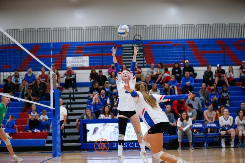 Lakeland @ Coeur d'Alene Girls Volleyball photo 59
