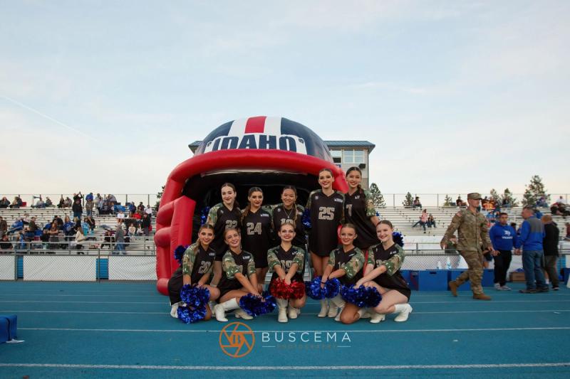 Coeur D’Alene Vikings Varsity Football vs Woodinville photo 27