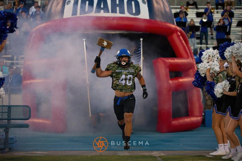 Coeur D’Alene Vikings Varsity Football vs Woodinville photo 6