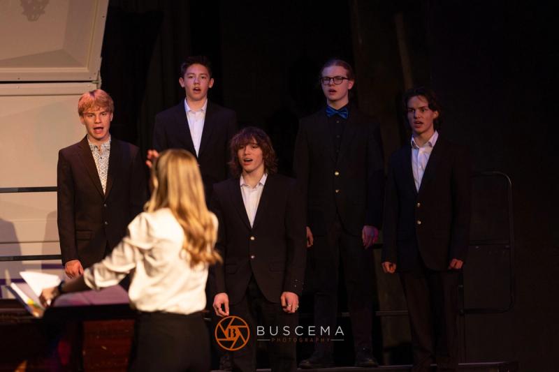 Coeur d'Alene Choir Performance photo 3