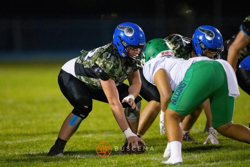 Coeur D’Alene Vikings Varsity Football vs Woodinville photo 14