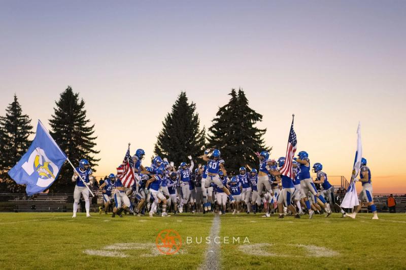 Coeur d’Alene Vikings Varsity Football vs Union Titans photo 7