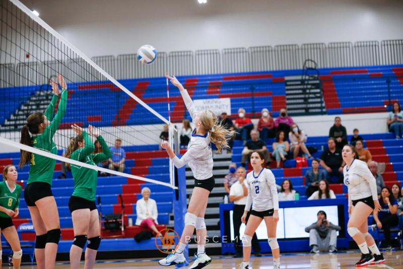 Lakeland @ Coeur d'Alene Girls JV Volleyball photo 11