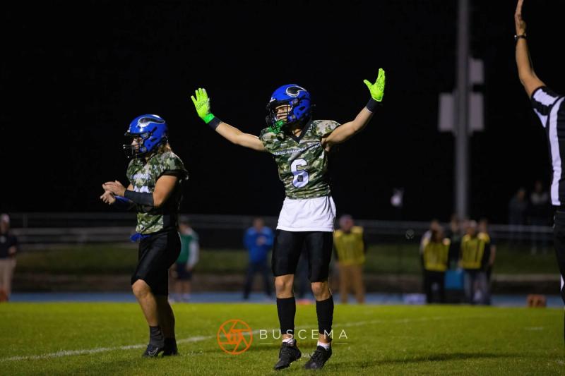 Coeur D’Alene Vikings Varsity Football vs Woodinville photo 24