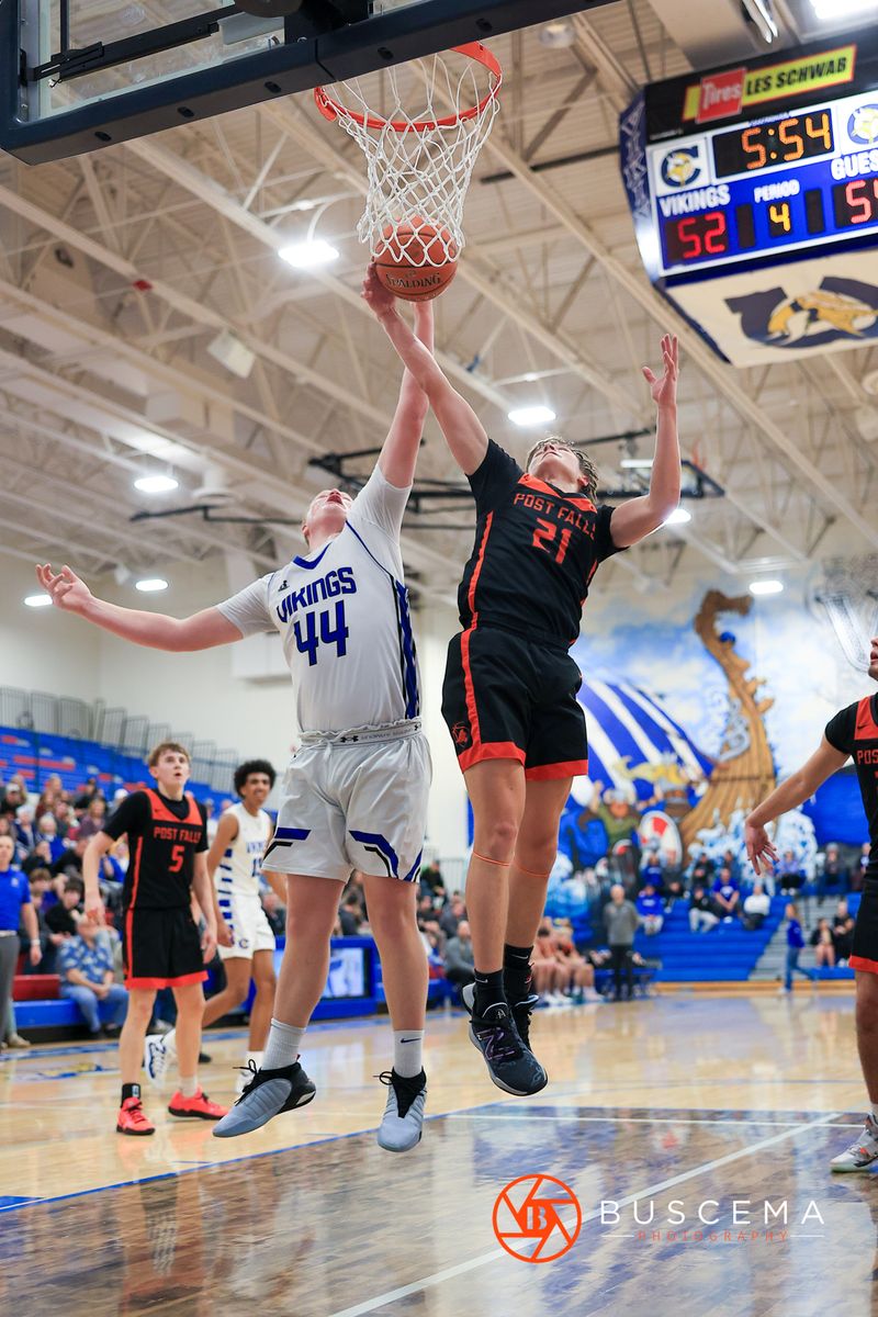 Post Falls @ Coeur d'Alene Boy's Basketball photo 31
