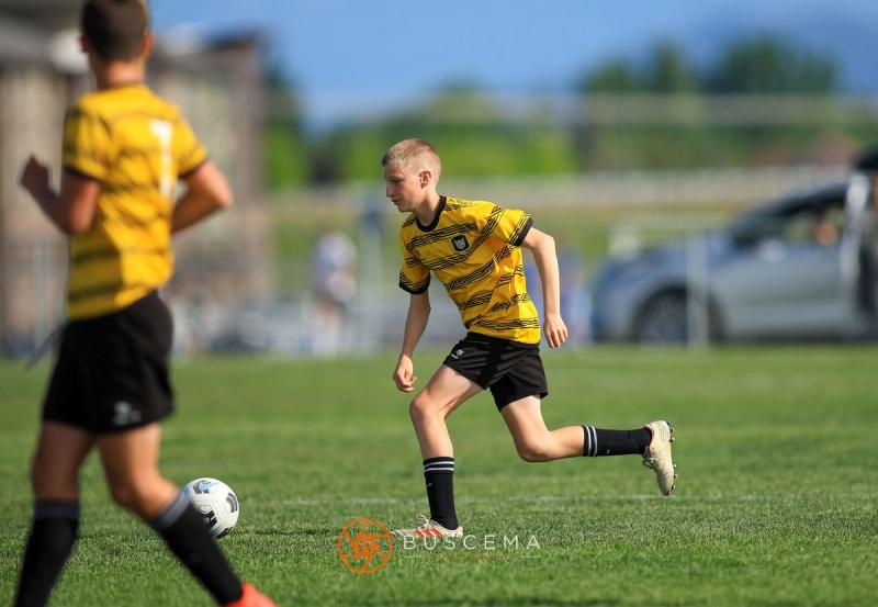 Sting 11B Premier v Strikers FC B2010 photo 4