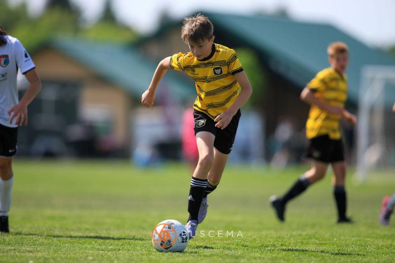 Sting 11B Premier v Strikers FC B2010 photo 24