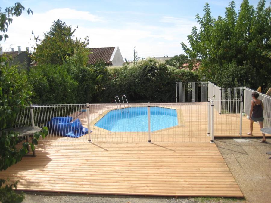 terrasse bois de piscine