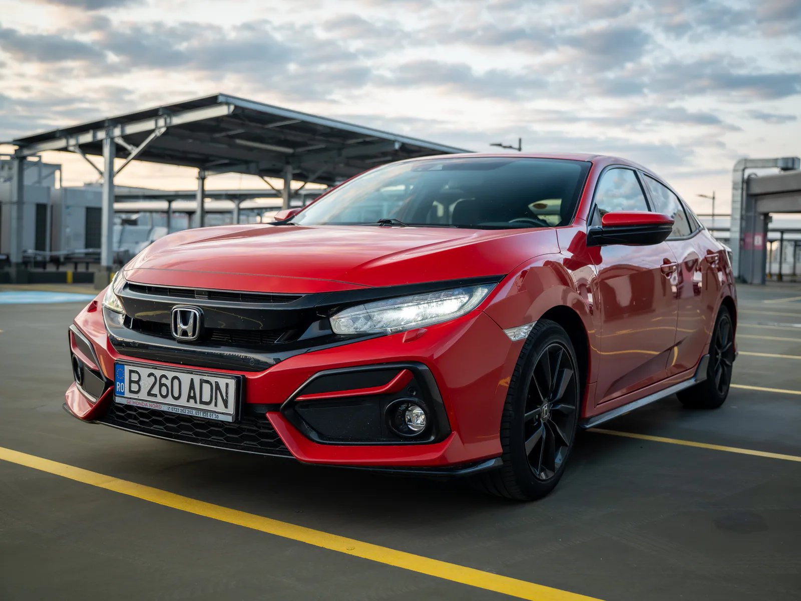 Honda Civic fotografiat de Urban Production
