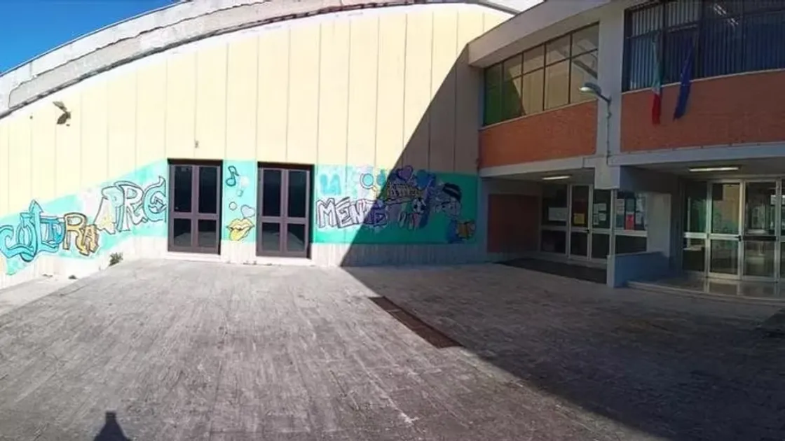 Quarticciolo, scuola Pirotta chiusa per legionella: la protesta dei genitori