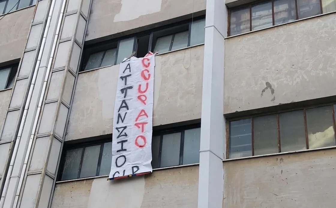 La protesta studentesca si allarga: dopo il Cavour, occupati anche Lattanzio e Levi Civita