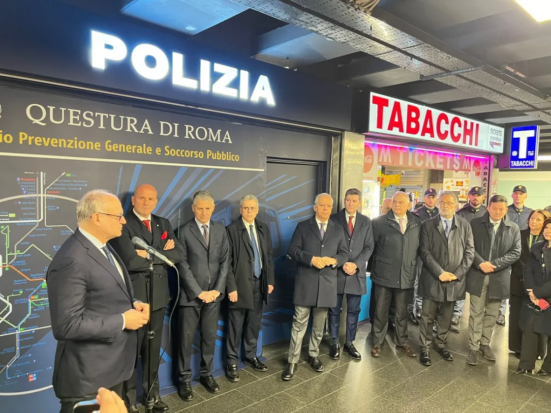Sicurezza, a Termini apre il primo ufficio della Polizia Metropolitana: la nuova cabina di regia per la sicurezza in metro