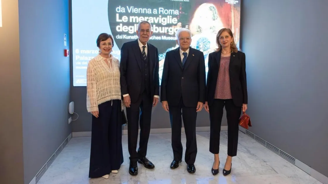 Sergio Mattarella inaugura a Roma la mostra sugli Asburgo con l'omologo austriaco Alexander Van der Bellen