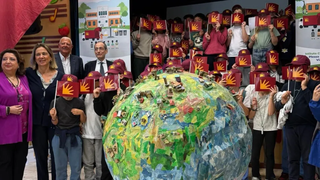 Carta Canta: la differenziata di qualità si fa a scuola