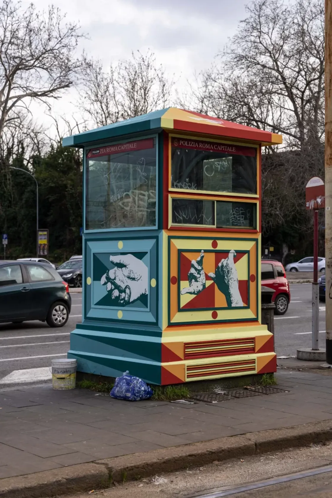Roma dice addio alle garitte dei vigili: via 60 cabine degradate