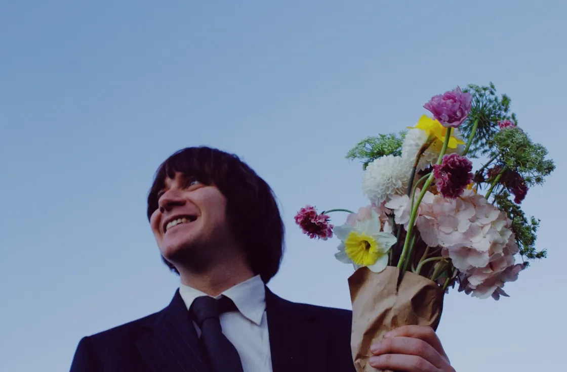 Matteo Alieno torna con «stare al mondo»: il nuovo album in uscita il 27 marzo