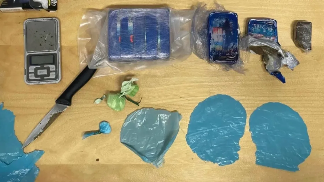 Barber shop e locker usati come deposito di droga, dodici arresti dei Falchi in diverse zone di Roma