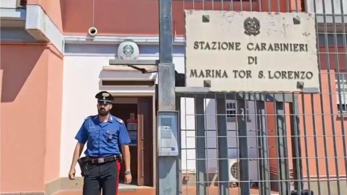 Accoltellato al collo e a un braccio dopo una lite a Tor San Lorenzo: arrestato un 36enne