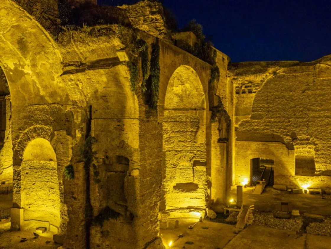 Notturno Imperiale, riaprono le Terme di Caracalla al chiaro di luna: stasera la seconda data dell'estate