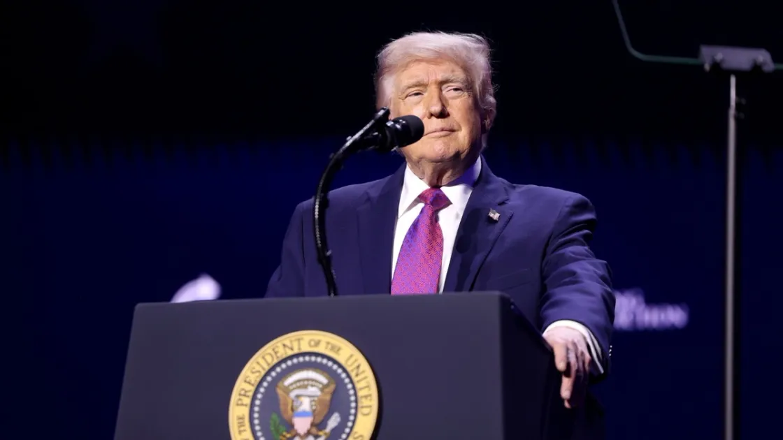 Donald Trmp al comizio "Build the Red Wall" presso la Dream City Church a Phoenix, in Arizona (Foto: Gage Skidmore/Flickr.com - CC BY-SA 4.0)