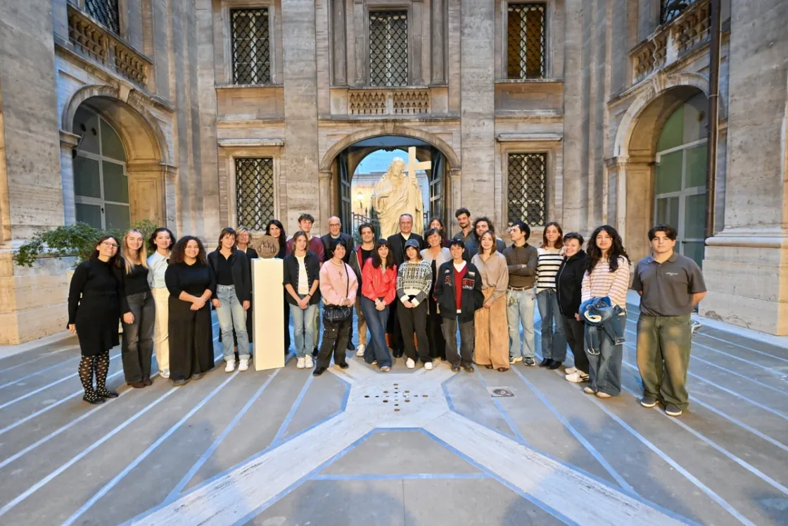 Conclusa la quarta edizione della Scuola delle Arti e dei Mestieri della Fabbrica di San Pietro: l’intervista a Padre Francesco Occhetta 