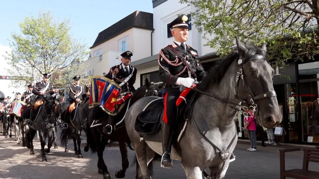 Valmontone, la Fanfara del Reggimento Carabinieri a Cavallo tra musica, sicurezza e prevenzione