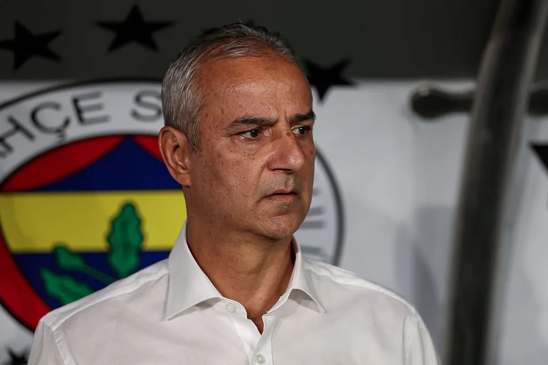 La Roma strappa un punto a Istanbul contro il Fenerbache. L’allenatore turco si dimette