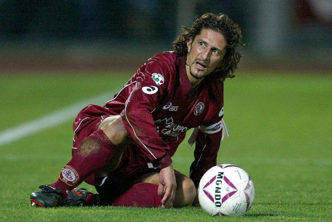 Calcio, Roma piange Igor Protti: addio all'ex bomber biancoceleste, lo «Zar» del gol si spegne a 58 anni