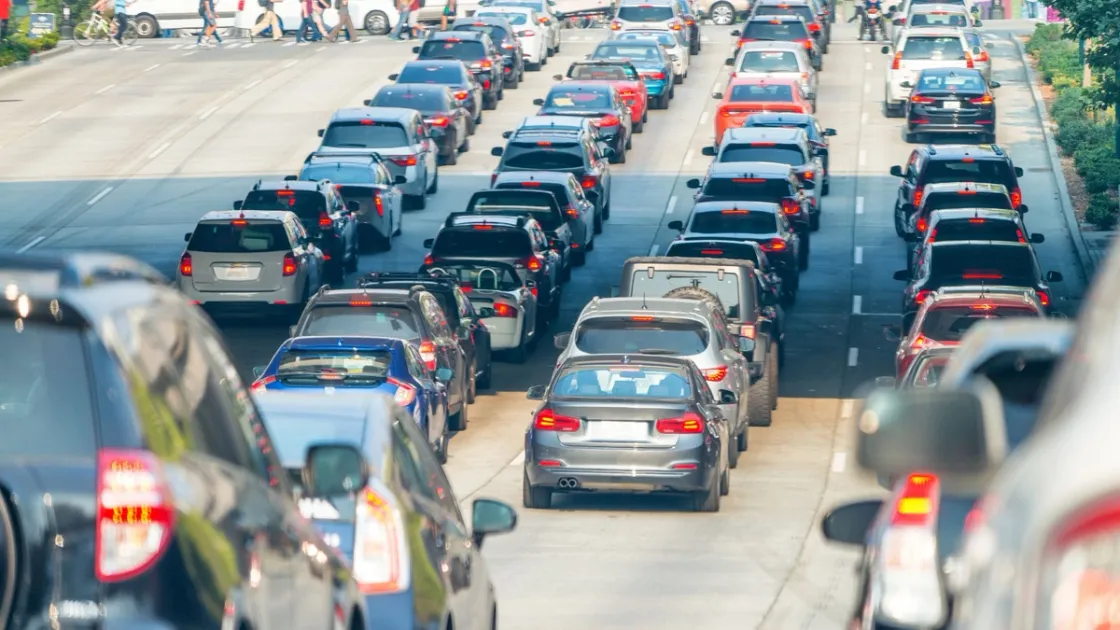 Ferragosto, al via l’esodo: traffico intenso sulle strade di Roma e del Lazio