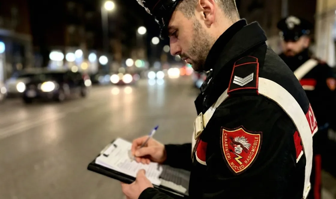 51enne fugge alla vista dei Carabinieri: trovata una scacciacani modificata pronta a sparare proiettili veri