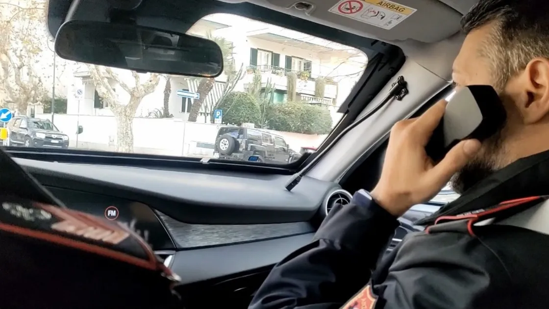Ardea, non si ferma all’alt e fugge in scooter fino a Pomezia: arrestato un 24enne per fuga pericolosa