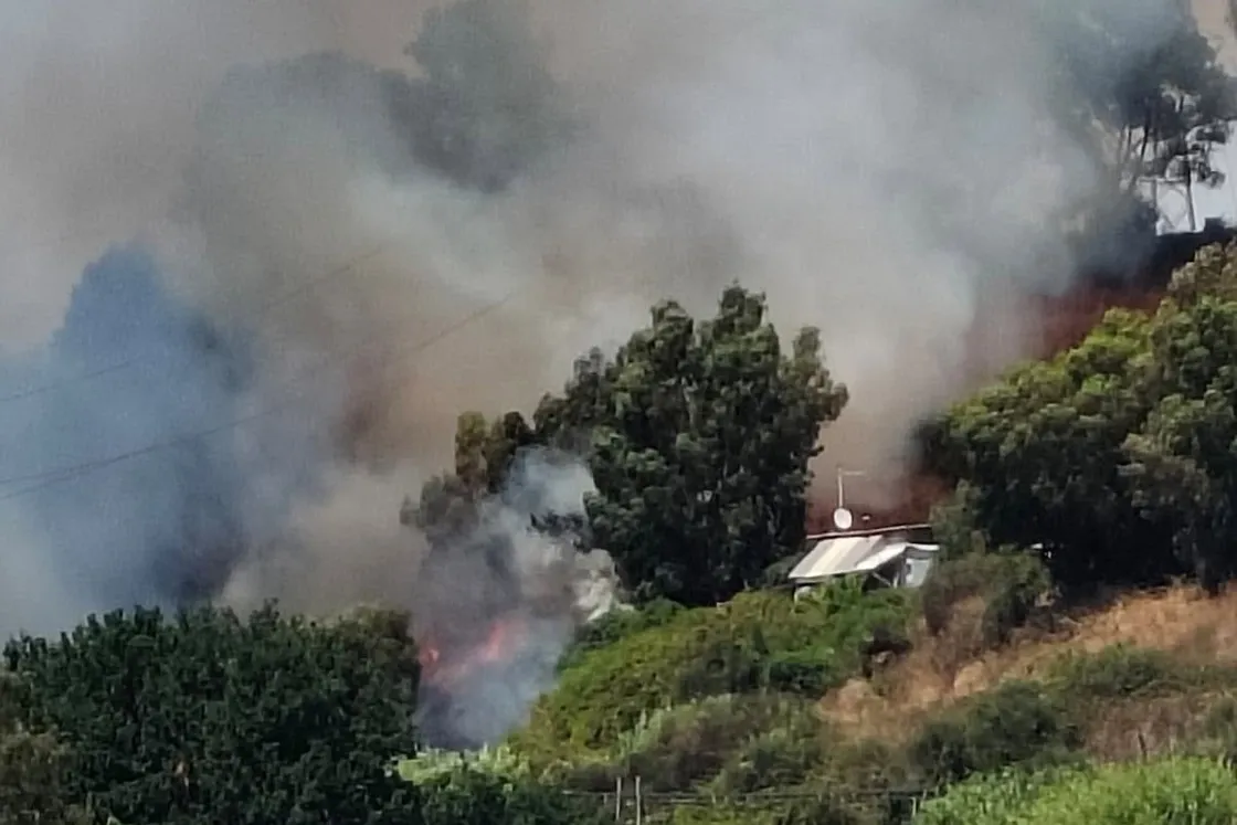 Roma brucia: esplode un ristorante a Valleranello, fiamme anche al Gazometro e a Muratella