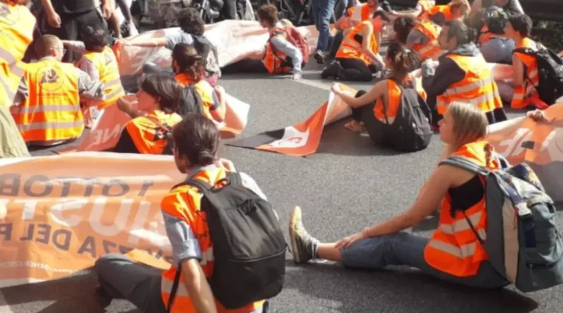 Un sit-in di Ultima Generazione a Roma