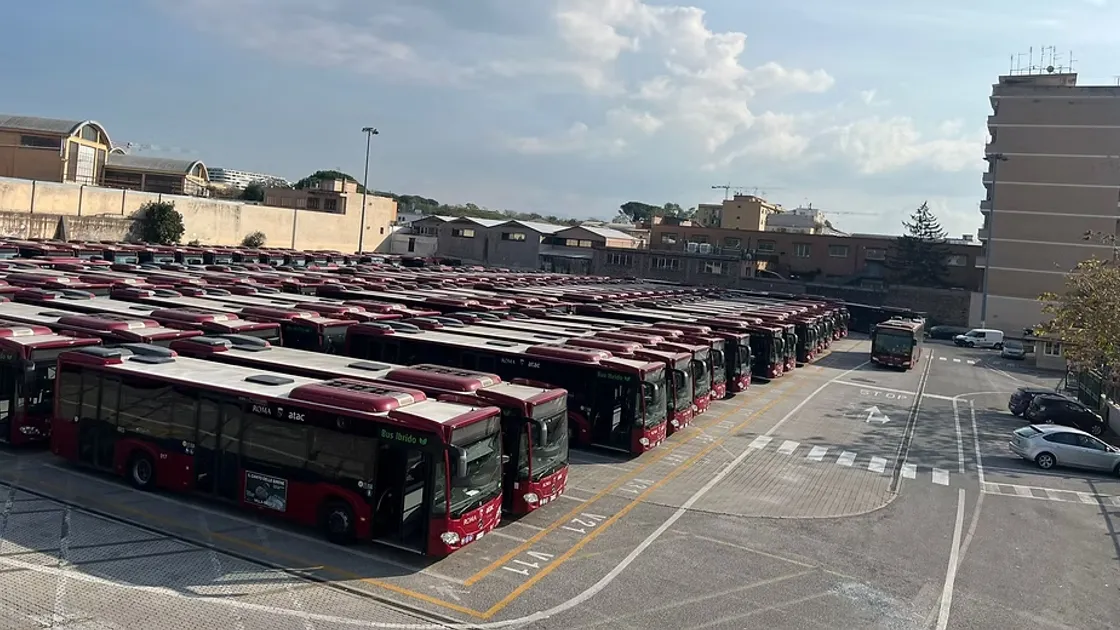 Sciopero 13 dicembre, il Tar boccia Salvini e conferma le 24 ore di stop. Il sindacato: «Ha vinto la democrazia»