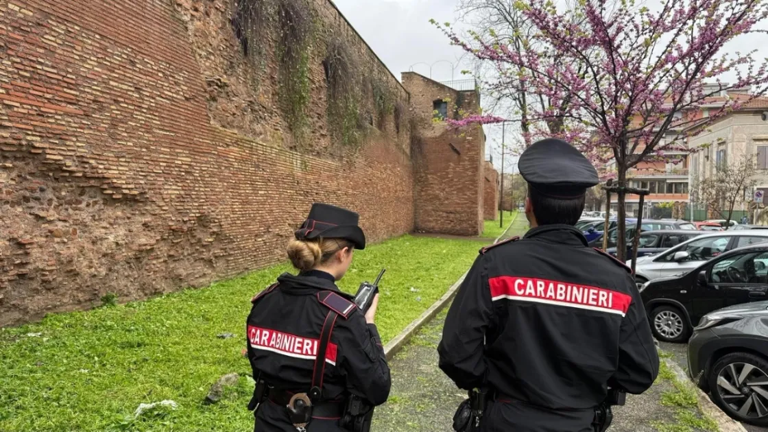 Controlli a San Giovanni, quattro arresti e tre denunce: rimossi anche 100 chili di rifiuti a piazza Ragusa
