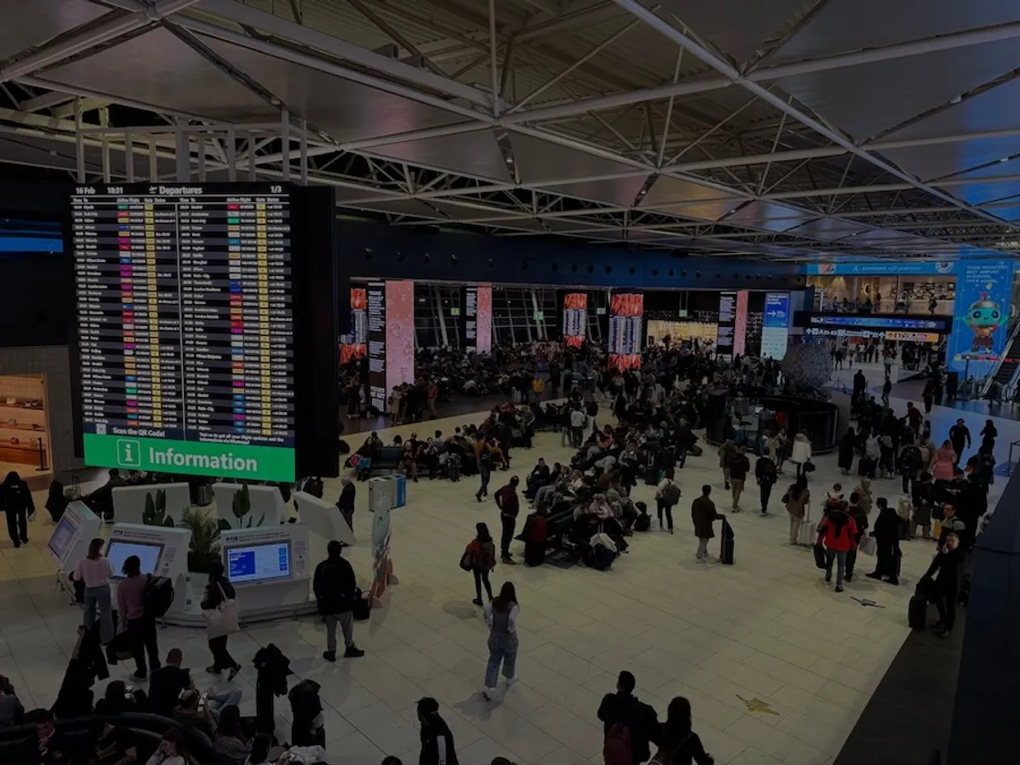 Aeroporto di Fiumicino, con l'illuminazione ridotta per «M'illumino di meno», Aeroporti di Roma