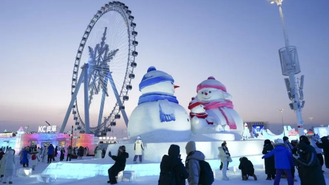 Harbin Ice-Snow World (Foto agenzia Xinhua)
