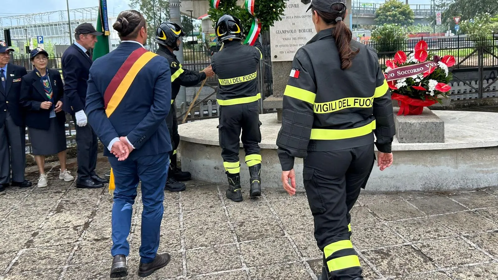 Commemorazione per il vigile del Fuoco Borghi 